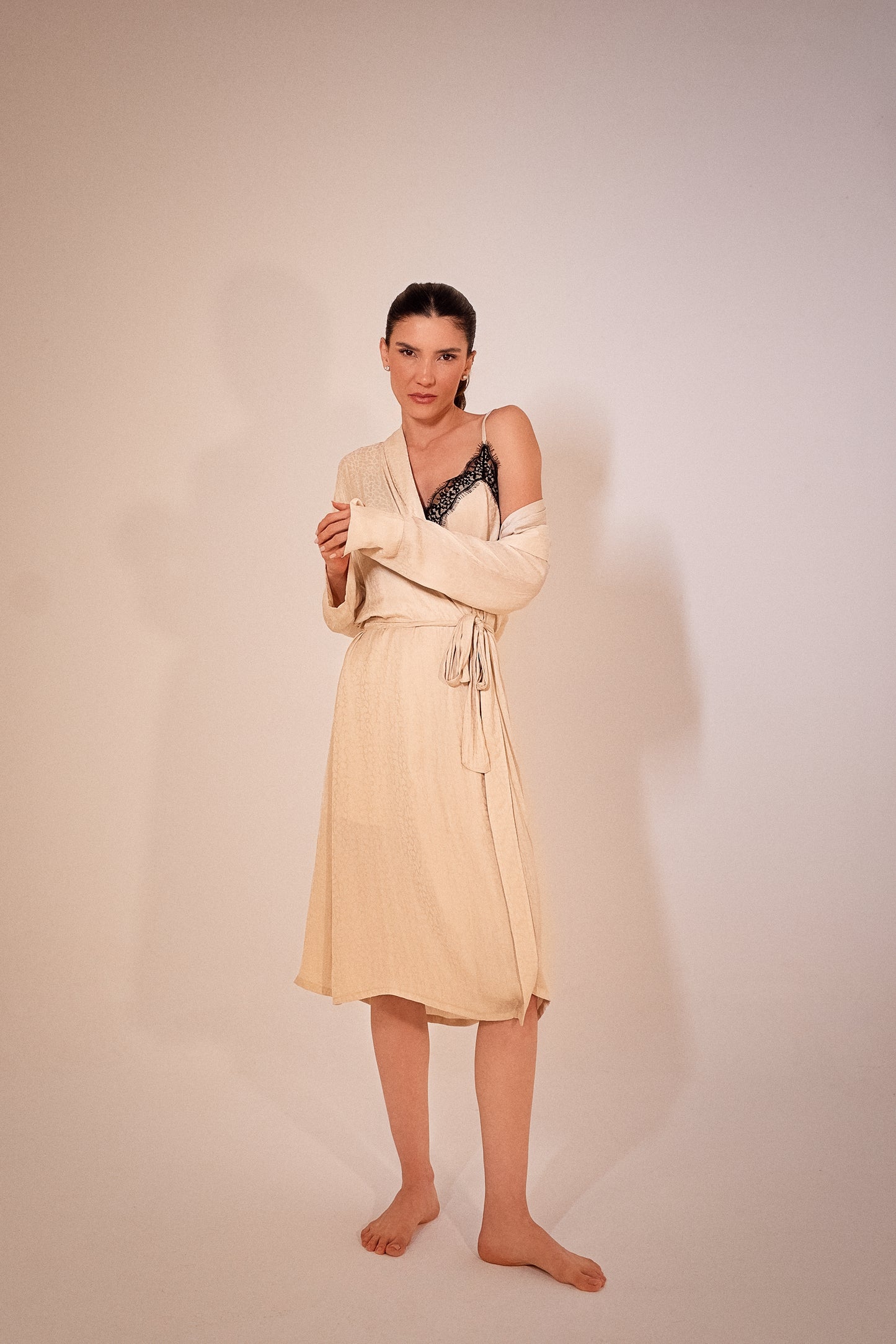 Camisola Curta Renda Com Robe